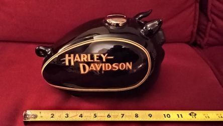 Mint Vintage 1982 Harley-Davidson  Motorcycle  gas tank piggy bank. Sold in Auction $95 see pics.  Produced by the Haeger Pottery Company for Harley D