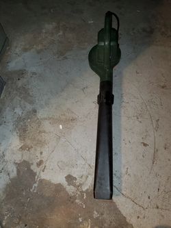 BLACK and DECKER BLOWER