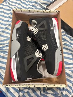 Nike air Jordan 4 bred