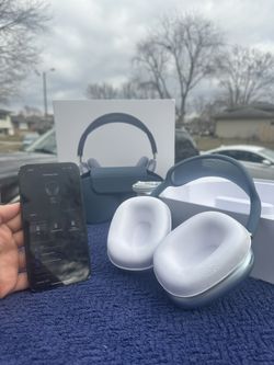 Apple AirPods Max Wireless Headset Sky Blue Brand New