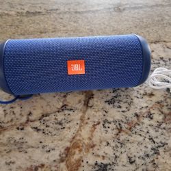 JBL Speaker Bluetooth Like New With Charger $45