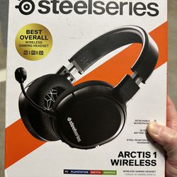 Steelseries Arctis 1 Wireless Headphones, PS5, XBOX, PC, Switch, NIB