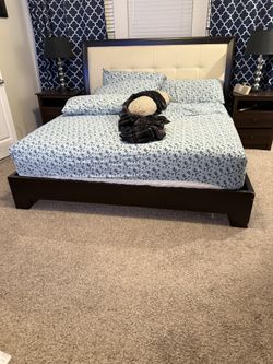Beautiful Set Of King Size Bed With Night Stand & Light