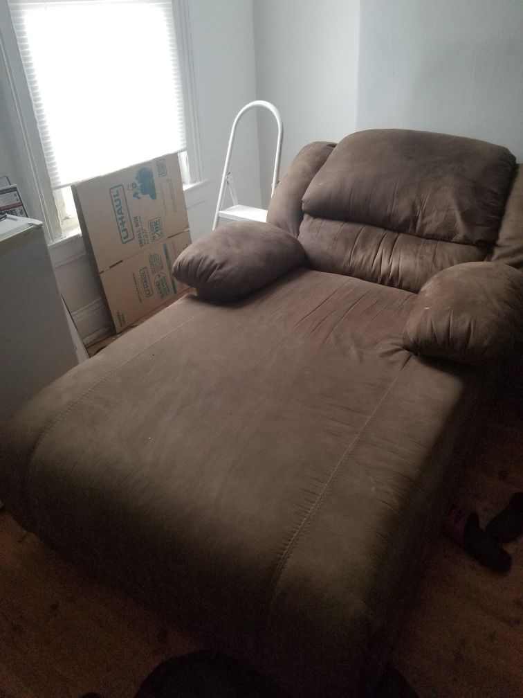 Lounge recliner