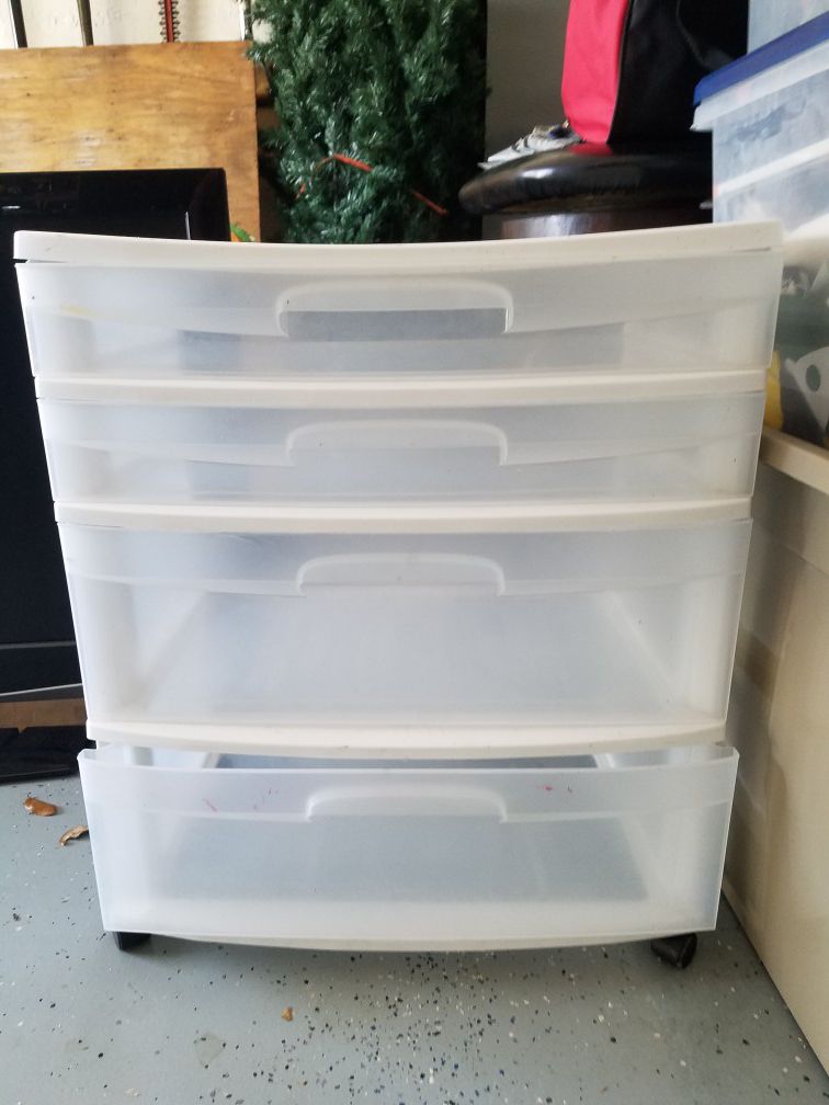 Plastic large drawer set