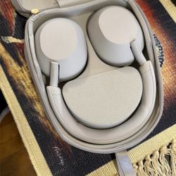 Sony wh-1000xm5 Headphones 