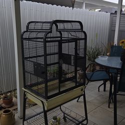 Jaula Negra Para Aves En Exelentes Condiciones