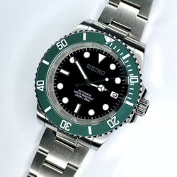Brand New Automatic Sub Date 🍀 “Verde Mar”