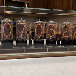 Nixie Clock zin-70 | Glass-top walnut base | Custom one of a kind