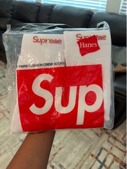 Supreme socks
