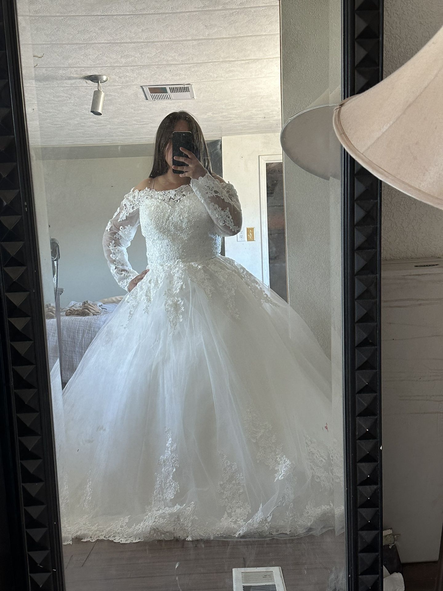 Wedding Dress / White Dress Size 16