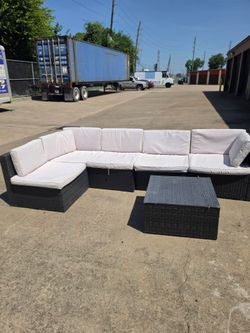 Luxury Outdoor Wicker Sectional Patio Set- Deep Seating + Matching Coffee Table