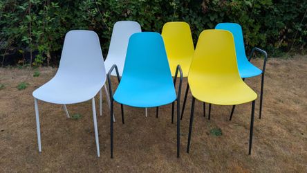 Set of 6 Article Svelti dining chairs