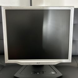 Acer Monitor 17” 