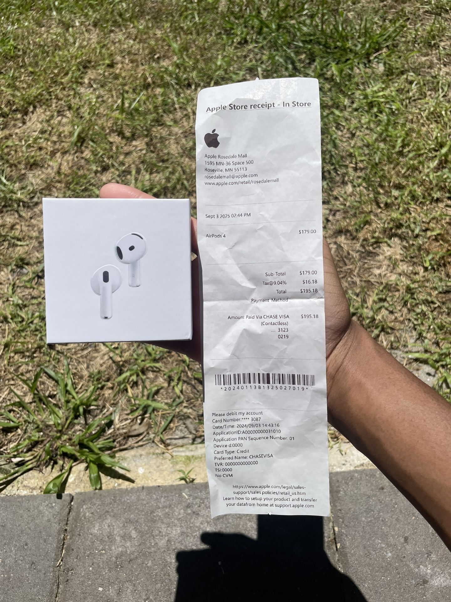 Apple AirPods Gen 4