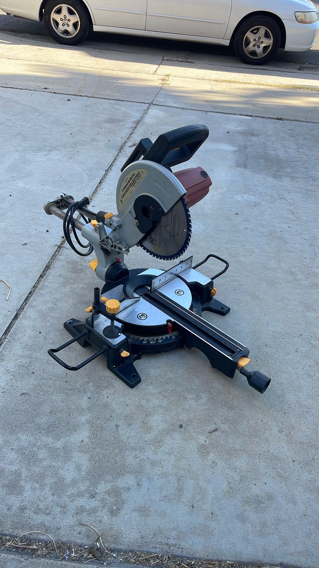 Chicago Electric  10” Compound Miter Saw