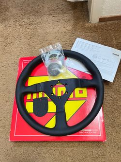 Momo Steering wheel