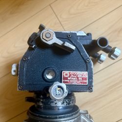 O’Connor Fluid Head Model 30 + Sticks