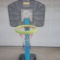 4 ft basketball hoop!