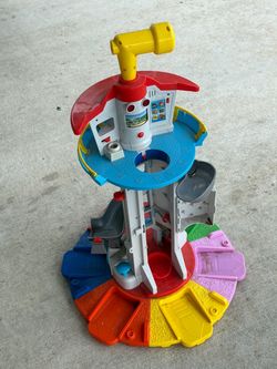 PAW Patrol Mighty Lookout Tower Playset