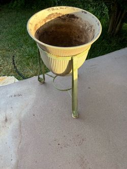 Metal tripod plant stand (vintage mid-century style) with a fluted glazed ceramic pot by
