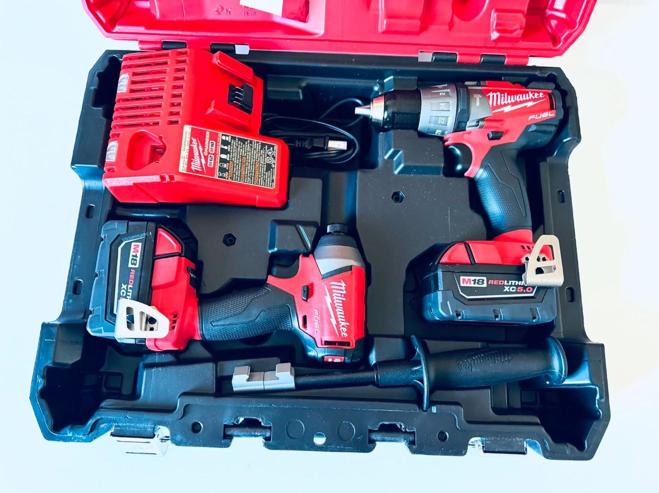 Milwaukee M18 Dual Drill Impact Driver Kit