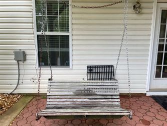 Outdoor wood/metal swing (needs repair)