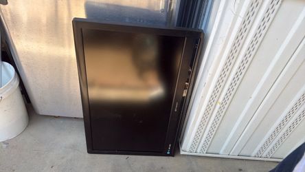 Emerson non-smart tv
