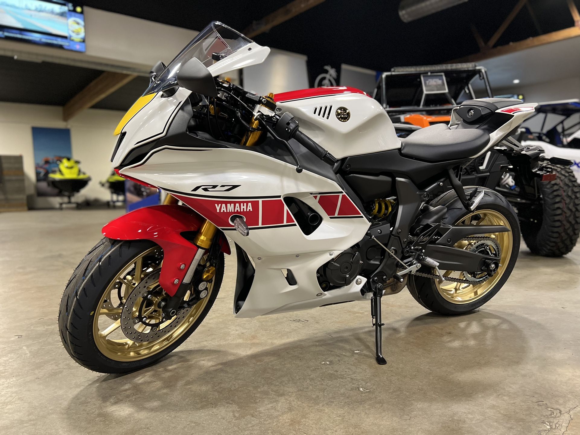2022 Yamaha YZF R7 60th Anniversary