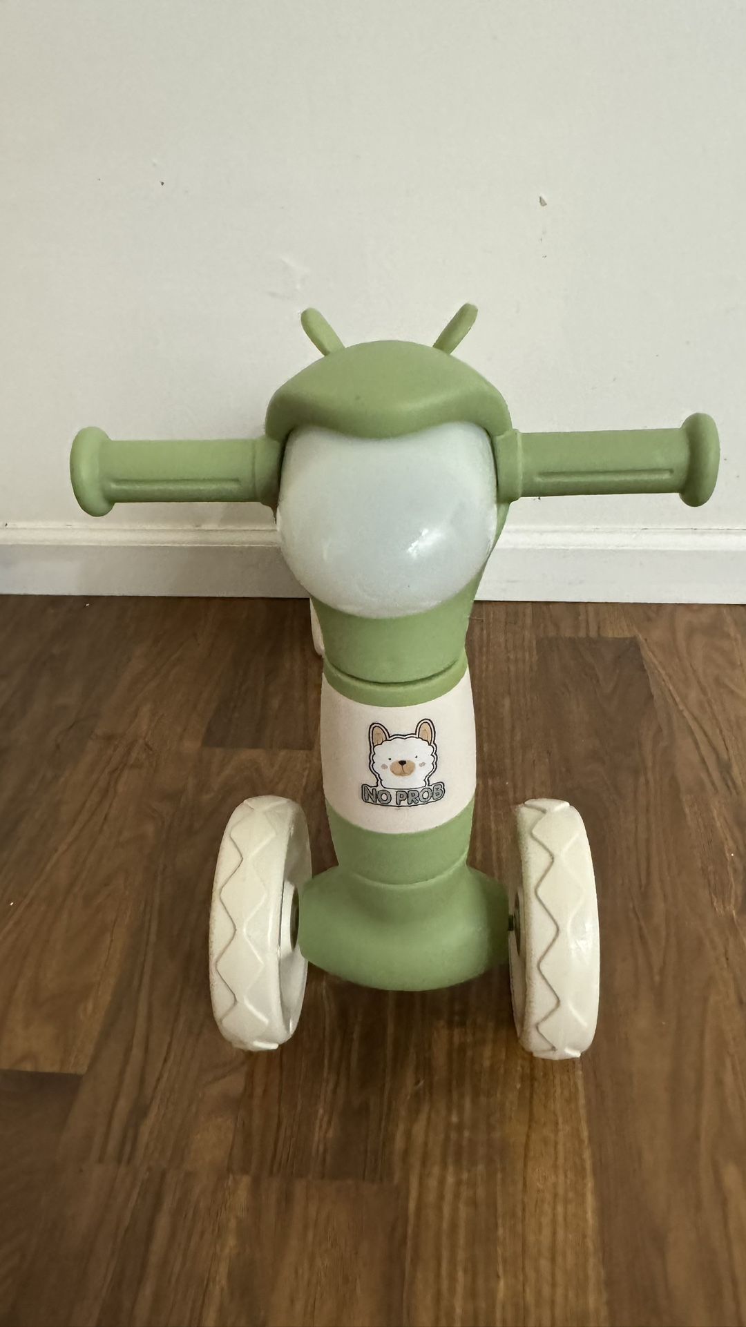Children's toy car