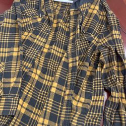 Men’s Vans Long Sleeve Flannel $5