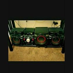 Red and Black Stero must Pickup