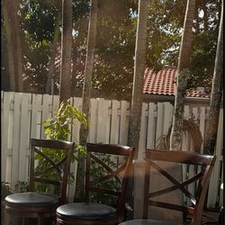 ASHLEY FURNITURE BARSTOOLS 30” (3)