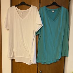LuLaRoe; Bundle Of Two; Short Sleeved V-neckline Tunic’s Style Tops 3XL