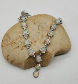Premium Ethiopian Welo Opal. Neckace.