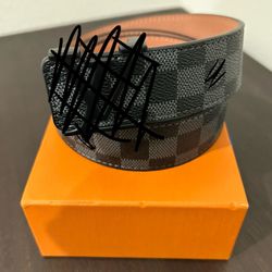 Louis Vuitton all black belt 