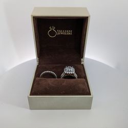 Beautiful 14K Gold Real Diamond Ring