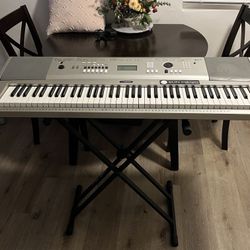 Yamaha YPG–235 Keyboard