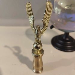 Heraldic Eagle Lamp Finial Gold