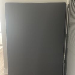 Queen mattress foundation