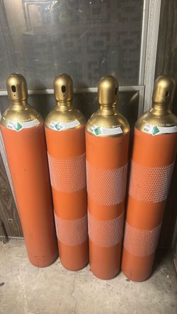 4 BRAND NEW FULL Helium tanks size 200 scf