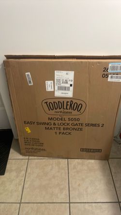Toddleroo North States Easy Swing & Lock Gate Matte Bronze