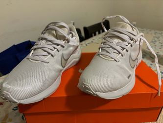 Women's shoes