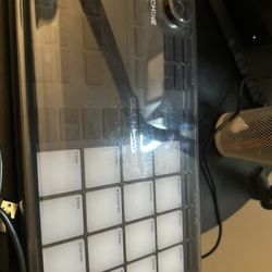 Native Instruments - MASCHINE MIKRO MKIII