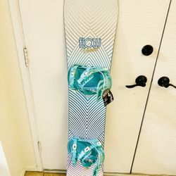 151cm Women’s Snowboard with New Bindings- Cool Looking Board 