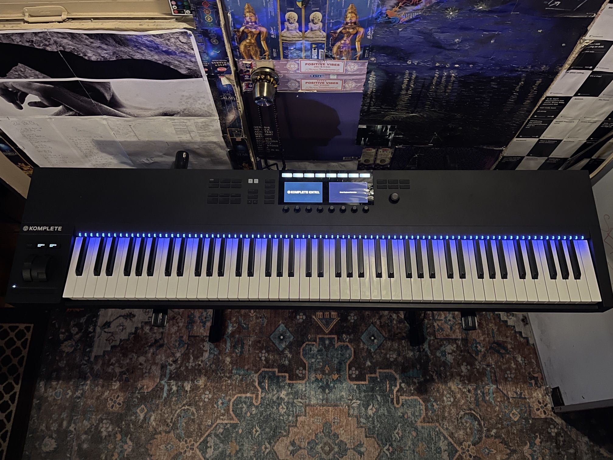 Native Instruments Komplete Kontrol S88 MK2 Keyboard