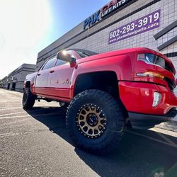 Rines Llantas Suspensiones Accesorios Luces Estribos Tapas Para Caja Instalaciones Para Tu Troca 2wd O 4x4 ( Financiamos 