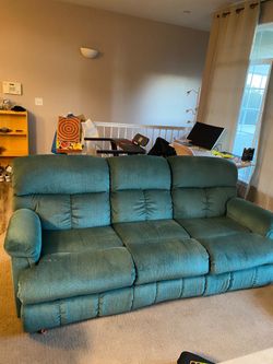 Free Lazy boy couch & love seat recliner set