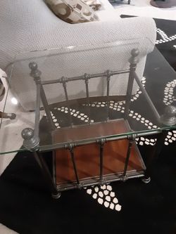 2 End Tables Heavy Duty Glass Top