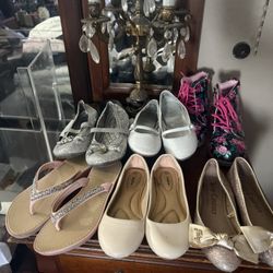 Girls shoes
